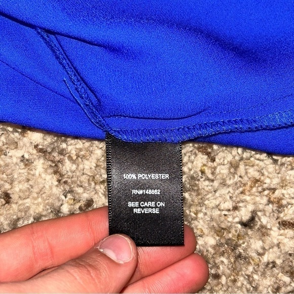 Torrid women’s plus size v neck tee shirt - Picture 4 of 6